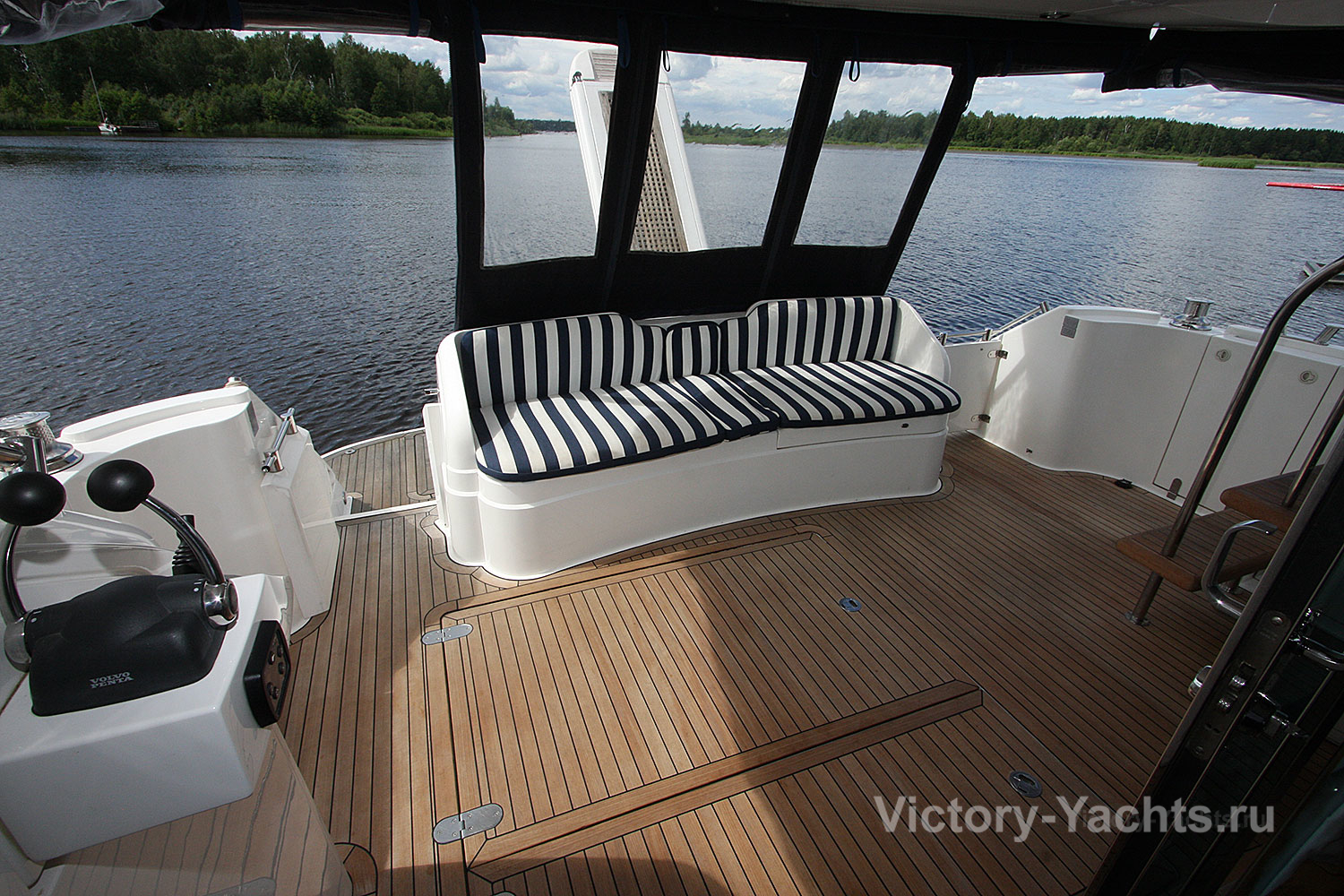 Аренда яхты Fairline Squadron 58 Аренда яхты Fairline Squadron 58