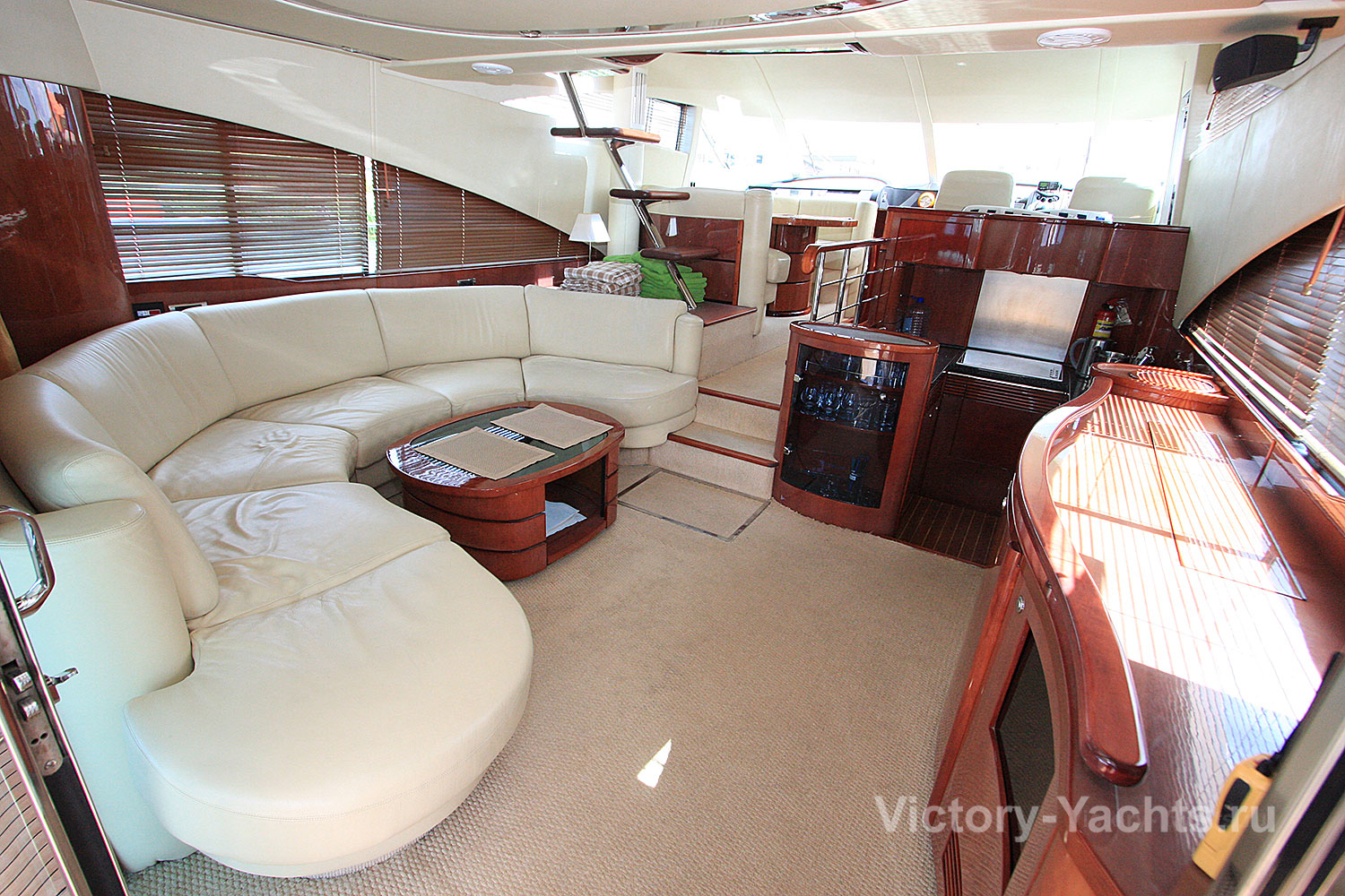 Аренда яхты Fairline Squadron 58 Аренда яхты Fairline Squadron 58
